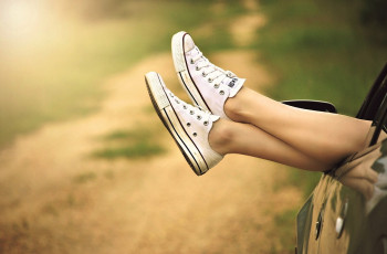 Evolution Of Low-Top Sneakers In Women’s Footwear