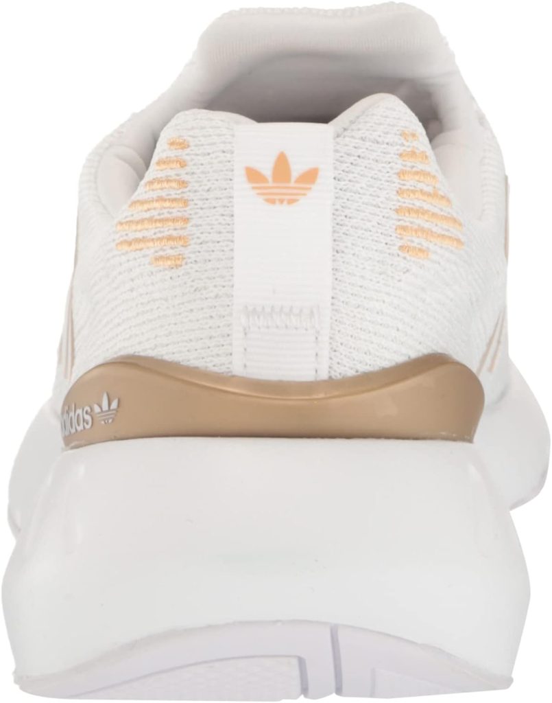 adidas Womens Swift Run 22 Sneaker