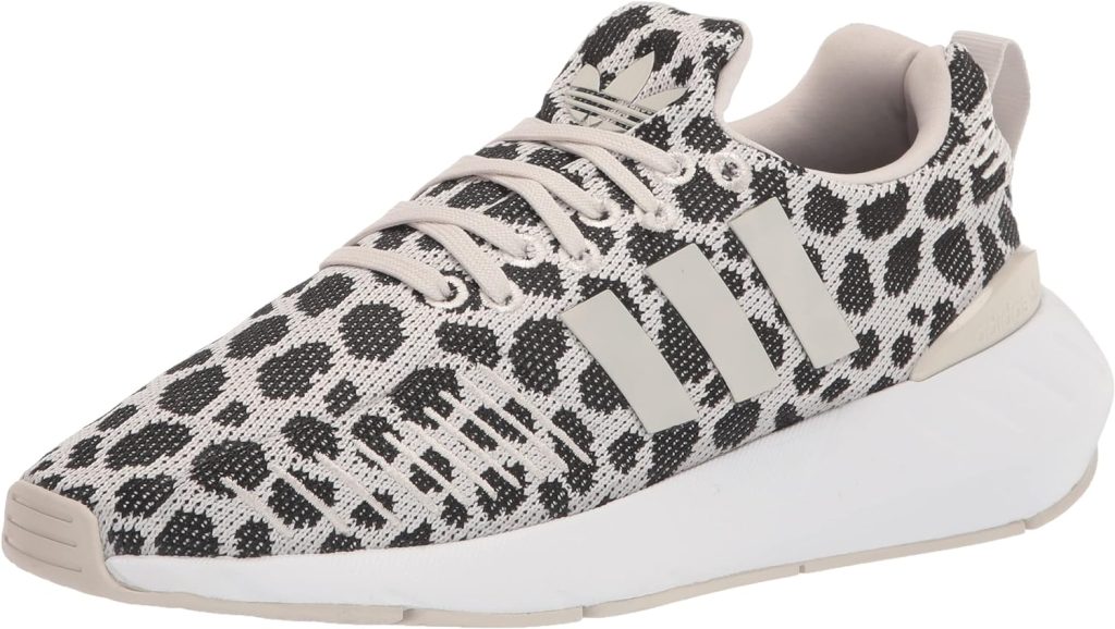 adidas Womens Swift Run 22 Sneaker