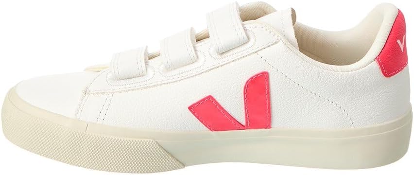Veja Recife Leather Sneaker