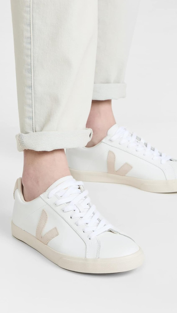 Veja Womens Esplar Low Sneakers
