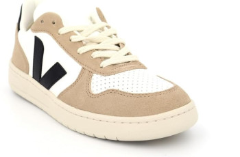 Veja Women’s V-10 Sneakers Review