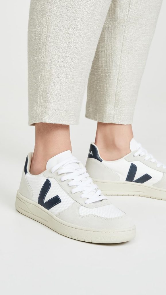 Veja Womens V-10 Sneakers, White/Nautico, 10 Medium US