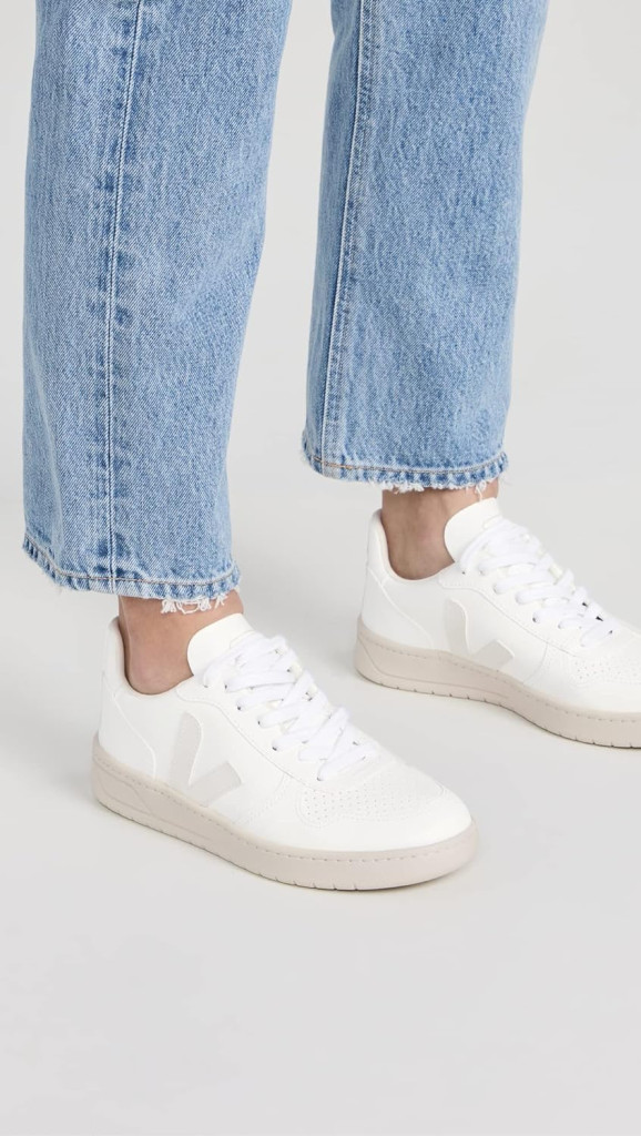 Veja Womens V-10 Suede Sneakers