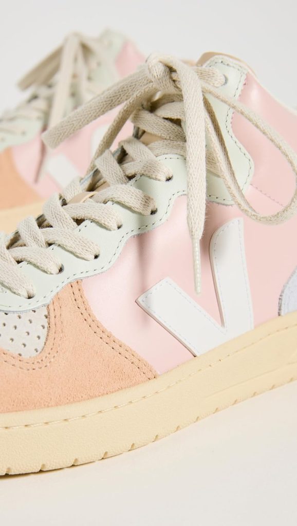 Veja Womens V-15 Sneakers