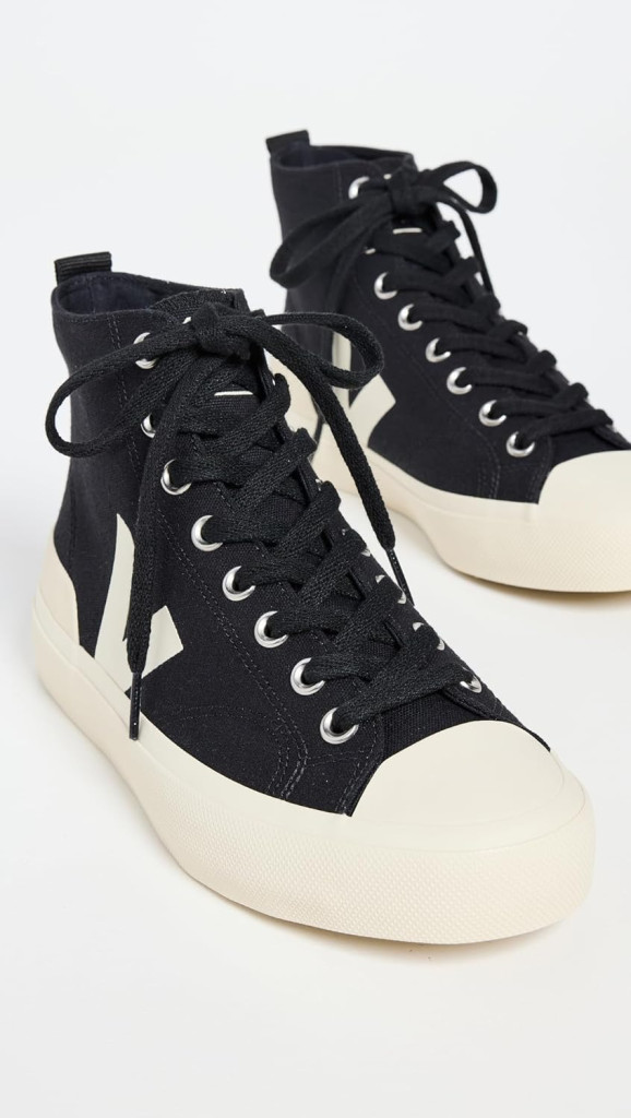 Veja Womens Wata II High Top Sneakers