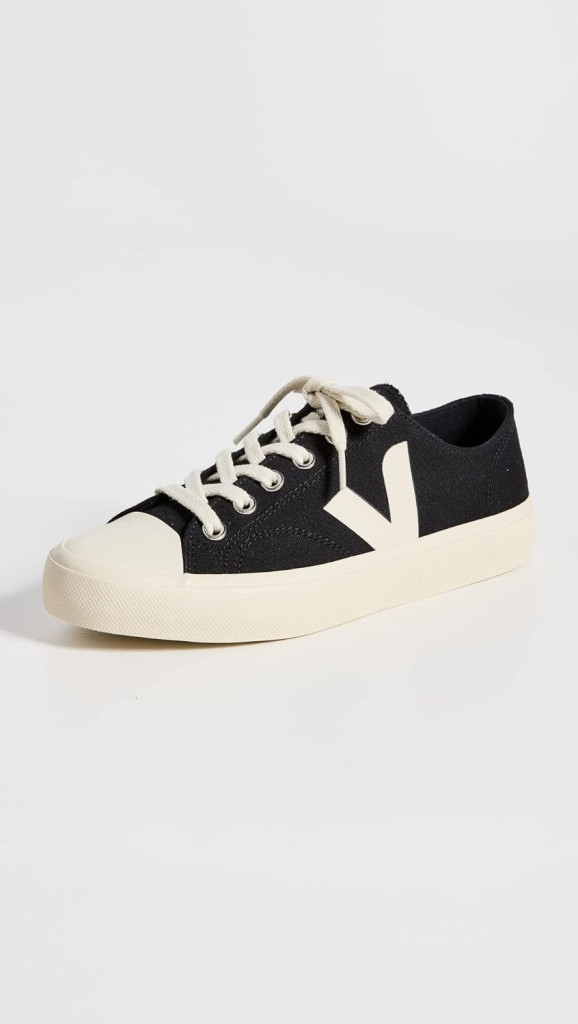 Veja Womens Wata II Low Sneakers