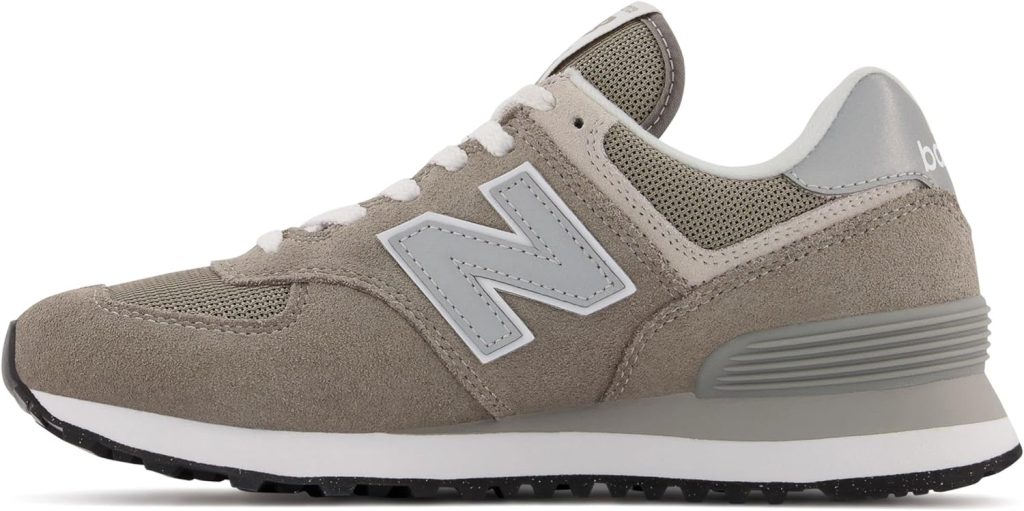 New Balance Womens 574 V2 Essential Sneaker