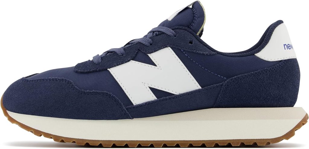 New Balance Womens Modern Sneaker