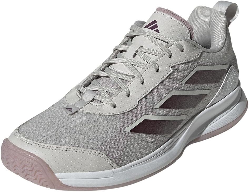 adidas Womens Avaflash Low Top Sneaker