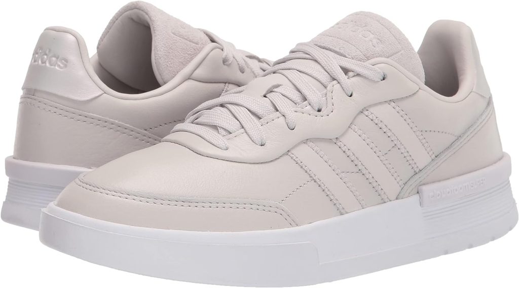 adidas Womens Futurecourt Tennis Shoe