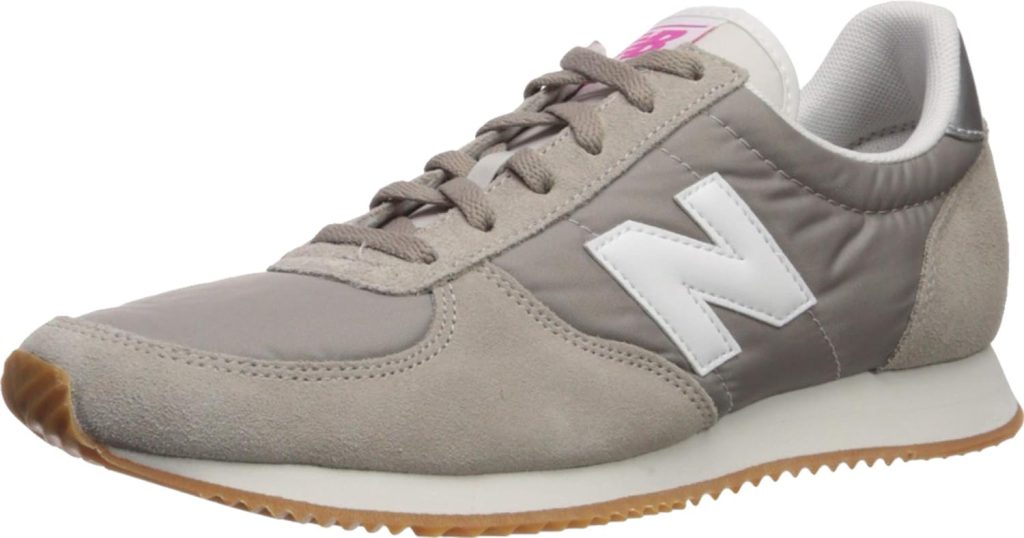 New Balance Womens 220 V1 Sneaker