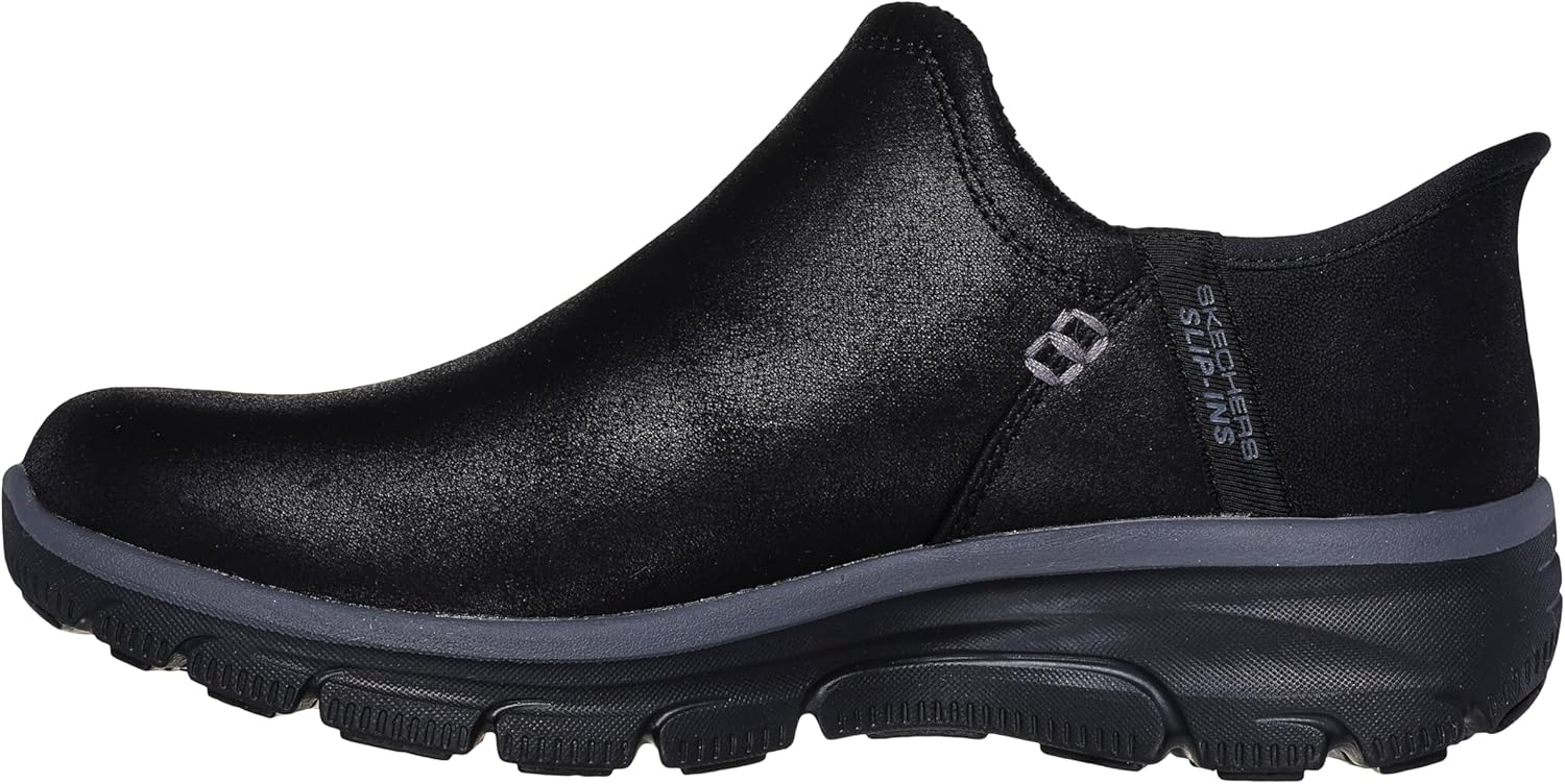 Skechers Womens Easy Going Modern Hour Hands Free Slip ins